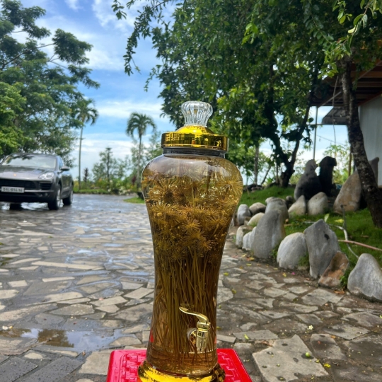 BÌNH RƯỢU HOA SÂM NGỌC LINH 5L